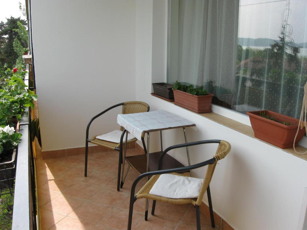Liliom Apartments Balatonfuered Bilik gambar