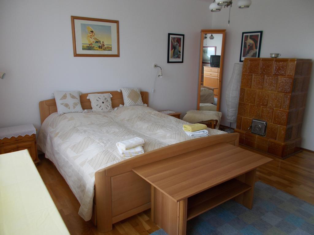 Liliom Apartments Balatonfuered Luaran gambar