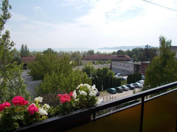Liliom Apartments Balatonfuered Luaran gambar